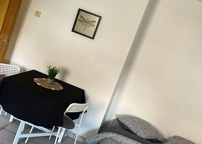 Lägenhet Calme, Parking, Wifi, Netflix